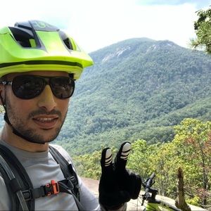 Meet your Posher, Monther